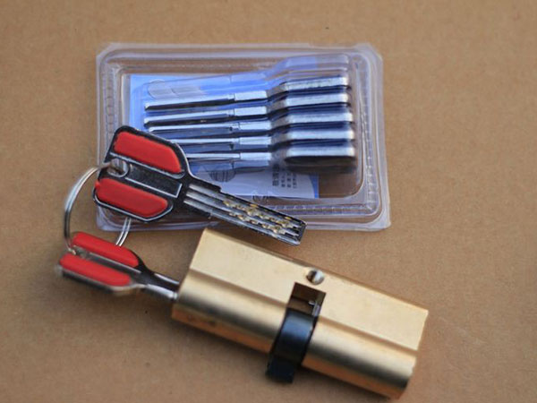 江达24小时上门开锁公司